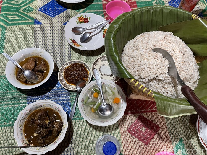 Kampung Adat Sinaresmi