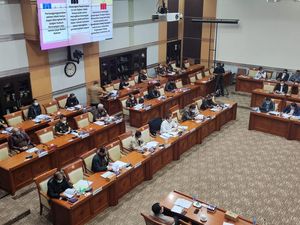 Arteria Minta Jaksa Agung Ganti Kajati Bicara Bahasa Sunda Saat Rapat