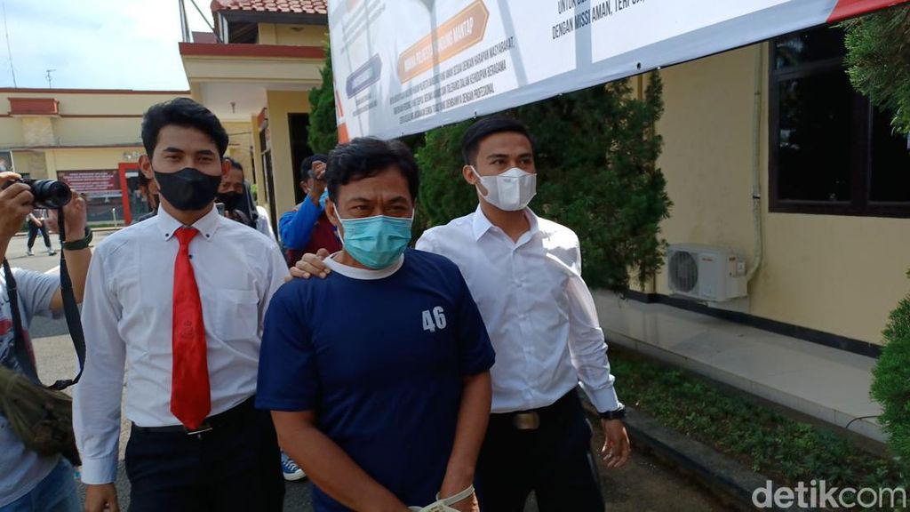 Korupsi Dana Desa Rp 800 Juta, Eks Kades di Bandung Ditangkap Polisi