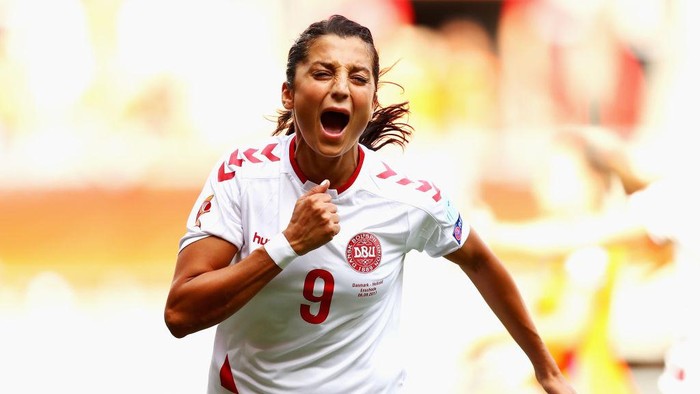 ENSCHEDE, NETHERLANDS - AUGUST 06: Nadia Nadim of Denmark celebrates scoring her sides first goal during the Final of the UEFA Womens Euro 2017 between Netherlands v Denmark at FC Twente Stadium on August 6, 2017 in Enschede, Netherlands. (Photo by Dean Mouhtaropoulos/Getty Images)
