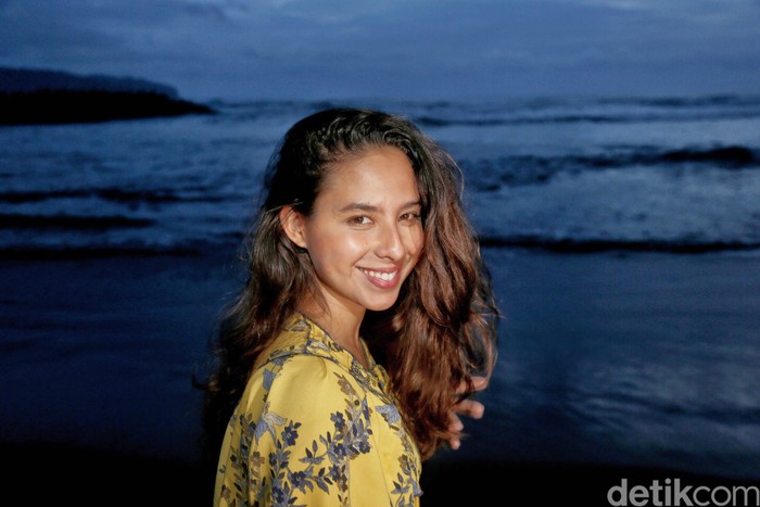 Nadine kaiser Nadine kaiser, anak Susi Pudjiastuti
