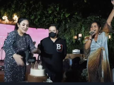 Nindy Ayunda dan pacar baru