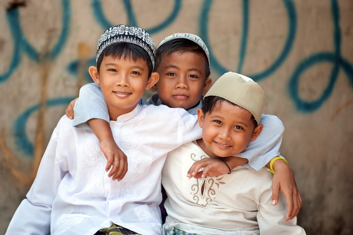 anak-anak mengaji di pesantren