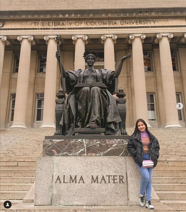 Prilly Latuconsina juga melakukan tur kampus saat liburan di Amerika Serikat. Universitas pertama yang didatanginya adalah Universitas Columbia, New York. Foto: Dok. Instagram Prilly Latuconsina