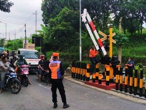 Ini Langkah PT KAI Daop 9 Tekan Kecelakaan di Perlintasan Sebidang
