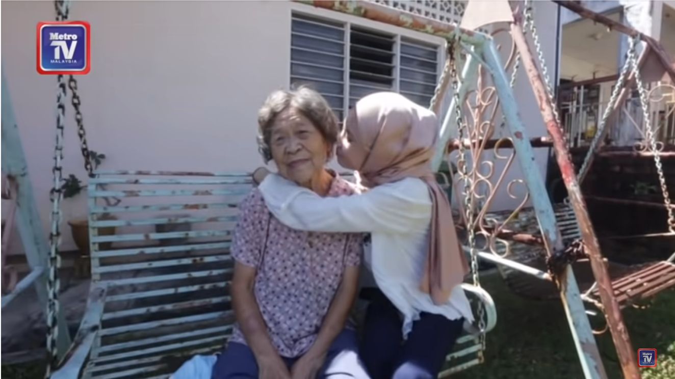 Rohana Abdullah dan Chee Hoi Lan