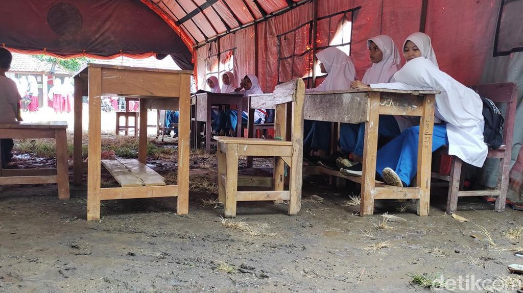 Pemerintah Prioritaskan Perbaiki Sekolah Terdampak Gempa Banten