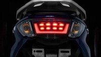 Namun untuk lampu belakang dan lampu DRL-nya sudah pakai LED. Foto: Greatbiker
