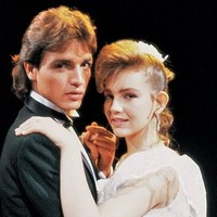 Alma Suarez menjadi tokoh utama kedua yang diperankan Thalia dalam telenovela berjudul Luz y sombre. Tayang pada 1989, serial ini mengisahkan kakak beradik yang bekerja keras meraih mimpi di tengah kemiskinan dan tindak kekerasan. Foto: Istimewa