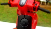 Sudah smart key system dan answer back. Sehingga memudahkan pemilik saat mencari motor di parkiran. Foto: Ridwan Arifin