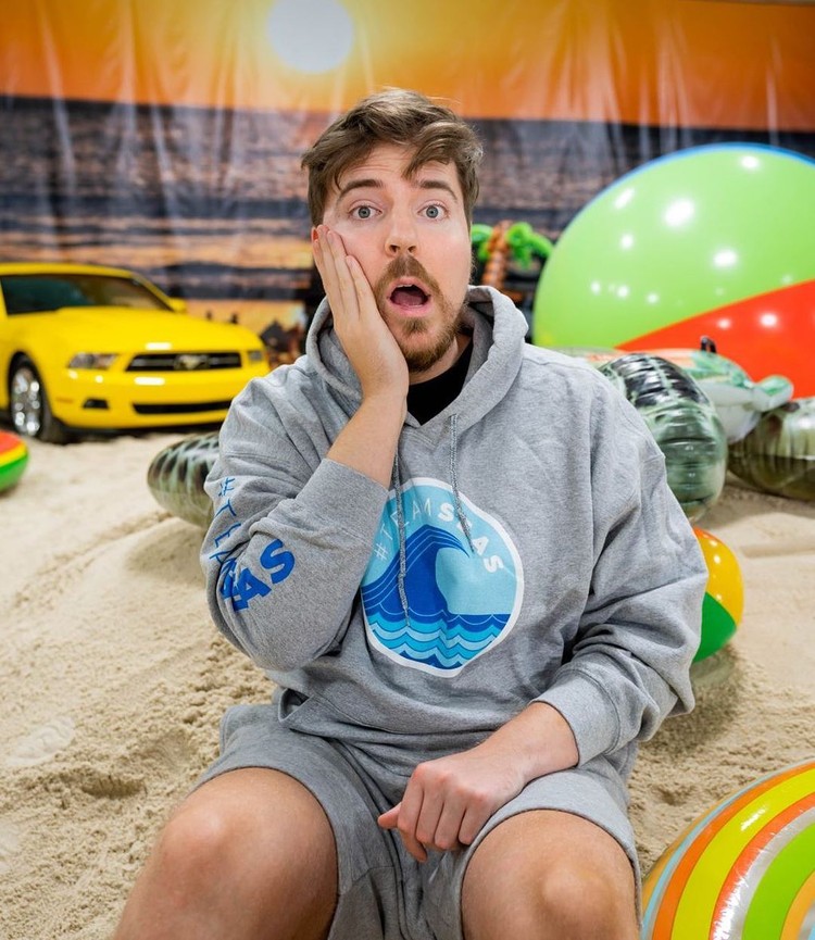 10 Youtuber dengan Pendapatan Tertinggi pada 2021