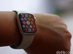 Unboxing Apple Watch 7, Tampilan Baru Semakin Menggoda