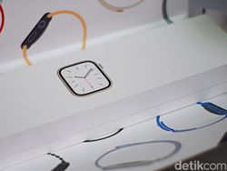 Unboxing Apple Watch 7, Tampilan Baru Semakin Menggoda