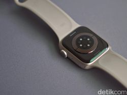 Unboxing Apple Watch 7, Tampilan Baru Semakin Menggoda