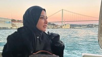 Ayu Aulia mengungkapkan memang sedang belajar untuk mengubah penampilannya. Foto: Instagram Ayu Aulia