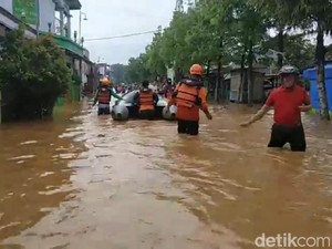 Belasan Desa di Kabupaten Pasuruan Banjir, Tinggi Air Ada yang 1,5 Meter