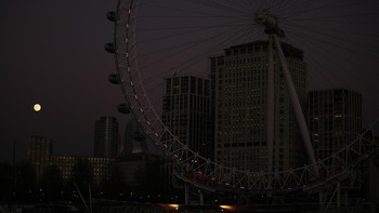 Fase oposisi (solar) Bulan merupakan konfigurasi saat Bulan berada membelakangi Matahari. Foto: AP/Matt Dunham