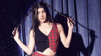 Charli pun sering disebut sebagai bintang terbesar TikTok. Sedangkan New York Times menjulukinya sebagai Ratu TikTok. Foto: Facebook