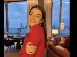 Pesona Superstar TikTok Terkaya, Raup Duit Rp 250 Miliar