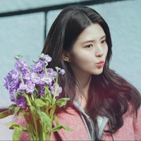 Han So Hee berperan sebagai Lee Eun Soo, penulis lirik lagu yang memulai debutnya secara tak sengaja. Dia jujur dan tak ragu mengungkapkan perasaannya. Foto: dok. Facebook Soundtrack #1