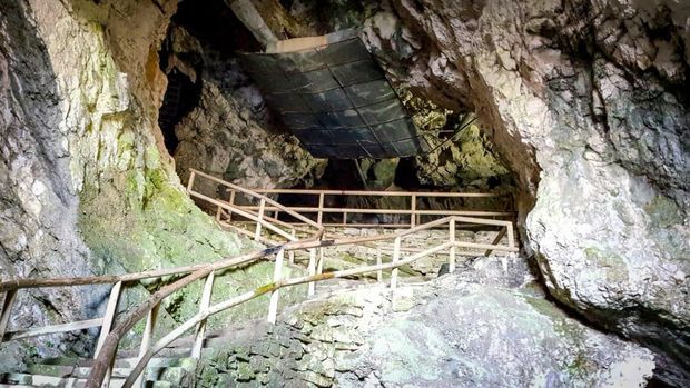 Ini Predjama, Kastil Gua Terbesar di Dunia