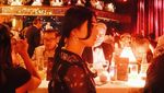 Potret Cantik Isyana Sarasvati Saat Minum Latte dan Makan Sushi