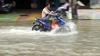 Diketahui kawasan ini menjadi lokasi langganan banjir.