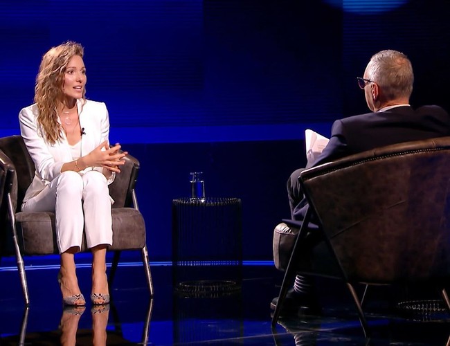 Baru-baru ini, Jelena buka suara soal masalah yang dihadapi suaminya. Di media sosial, ia terlihat memberikan dukungannya dan berterima kasih kepada orang-orang yang berpihak pada mereka. Foto: Instagram @jelenadjokovicndf