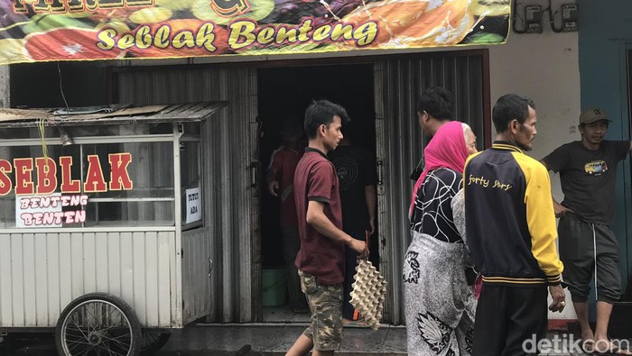 Kebakaran Warung Seblak di Sukabumi
