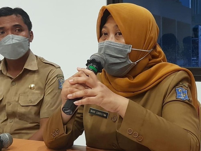 Kepala Dinas Kesehatan (Dinkes) Surabaya Nanik Sukristina