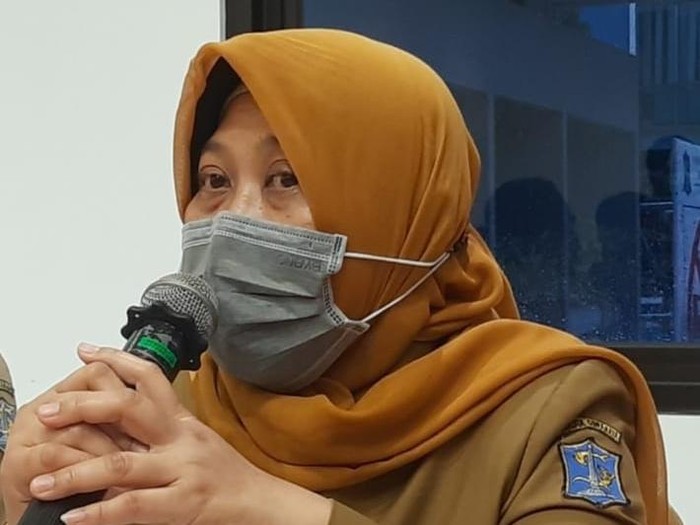 Kepala Dinas Kesehatan (Dinkes) Surabaya Nanik Sukristina