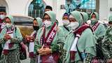 Momen Haru Jemaah asal Yogyakarta Bisa Berangkat Umrah