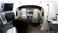Pengembangan bisnisnya, puluhan karyawan di kantor, lebih dari 150 pilot dan ratusan rute komersial maupun ekspedisi. Sebuah hal yang kepada detikHOT, Nadine mengungkapkan dia tak pernah terbayangkan akan melakukan itu semua.