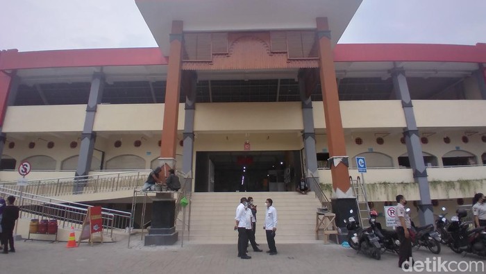 Pasar Legi, Solo, Selasa (18/1/2022).