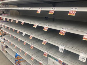 Imbas Omicron Bikin Rak-rak Supermarket Kosong di AS