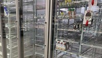 Pekerja di supermarket dan toko kelontong sudah turun sebanyak 120.000 pekerja. Penyebab selanjutnya adalah operasi supermarket yang hanya kapasitas 50%. (dok. twitter MichelMcQMartin)