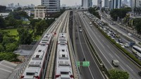 LRT Jabodebek ditargetkan akan segera beroperasi pada 17 Agustus 2022. ANTARA FOTO/Galih Pradipta.