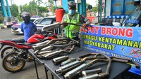 Satlantas Polres Kudus sejak dua pekan terakhir berhasil mengamankan ratusan knalpot brong atau racing.