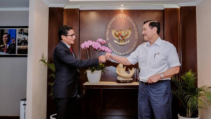 Sandiaga bertemu Luhut di kantor Marves, Selasa (18/1/2022).