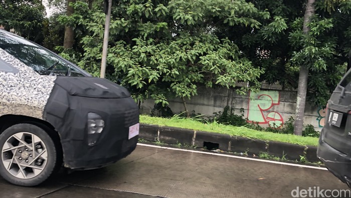 Spyshot Hyundai Stargazer di Bandung
