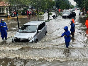 47 RT dan 8 Ruas Jalan di Jakarta Kebanjiran, 57 Warga Mengungsi