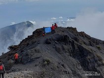 Kuota Pendakian Gunung Rinjani Penuh, TNGR Ancam Beri Sanksi TO Nakal