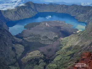 Hai Pendaki! Puncak Rinjani Dingin Banget, Suhu di NTB Terendah Sejak 2012