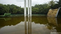 Menurut Yayan, sama halnya dengan Alun-alun Kota Bekasi, yang mendesain sekaligus pembiayaannya dari Provinsi Jabar.