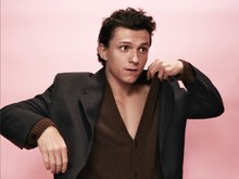 Tom Holland Akui Karier Makin Moncer Tanpa Alkohol