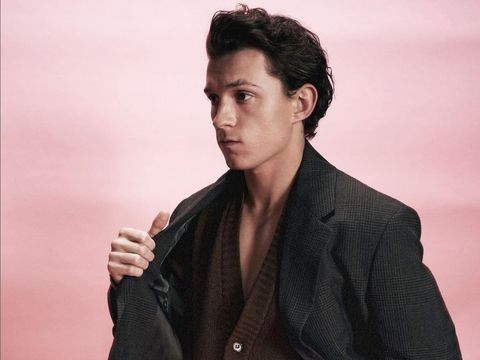 Tom Holland Jadi Model Prada.