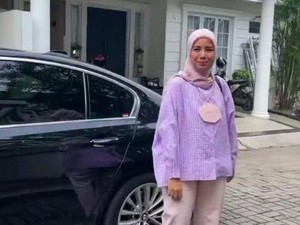 Tya Ariestya Ditanya Anak soal Keputusan Berhijab, Jawabannya Bikin Adem