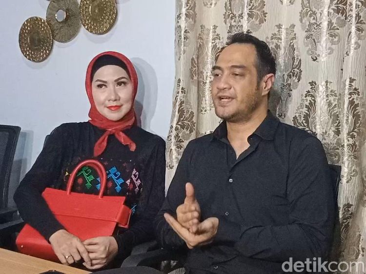 8 Momen Kisah Cinta Tak Sempurna Venna Melinda dan Ferry Irawan