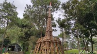 Tempat wisata ini terbilang sederhana dan kalah mewah jika dibandingkan dengan TWA Papandayan yang berada tak jauh dari tempat ini. Namun, tempat wisata ini bisa jadi alternatif bagi wisatawan yang datang ke Garut untuk menjajal outbond di kaki Gunung Papandayan.