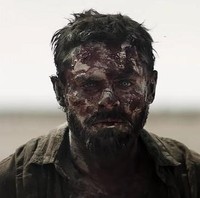 Di film Gold, Zac akan menunjukkan penampilan kulitnya yang sampai gosong. Foto: dok. Stan/Film Gold